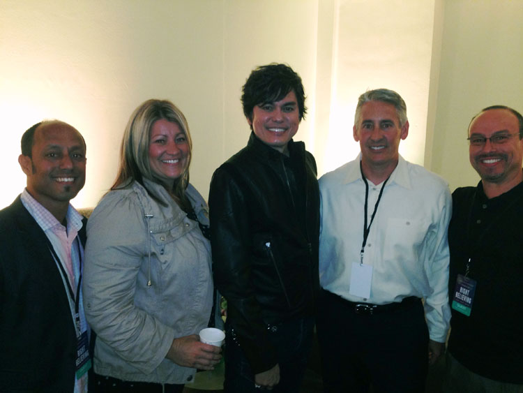 Photo of Joseph Prince with the Aberdeen Management Team